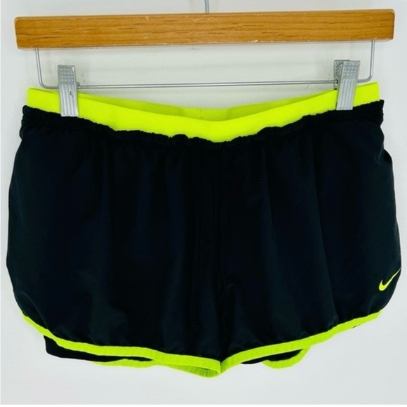 Nike Dri-Fit Running Shorts Womens Large Black Green Lined Athletic Jogging - Picture 1 of 5